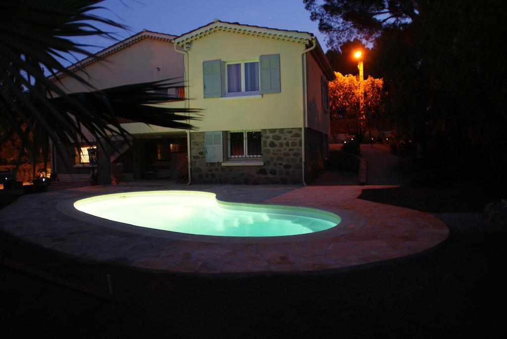 Appartement Dans Villa St Raphael Saint-Raphaël 部屋 写真