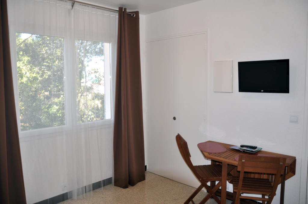 Appartement Dans Villa St Raphael Saint-Raphaël 部屋 写真